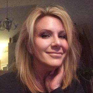 Meet your Posher, Steph